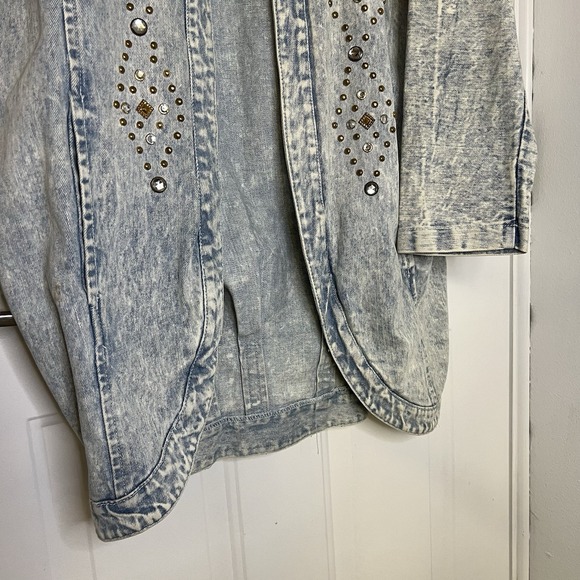 Vintage RIO Acid Wash Denim Jeweled Jacket With Pleats And Shoulder Pads In Sz S - Picture 4 of 7